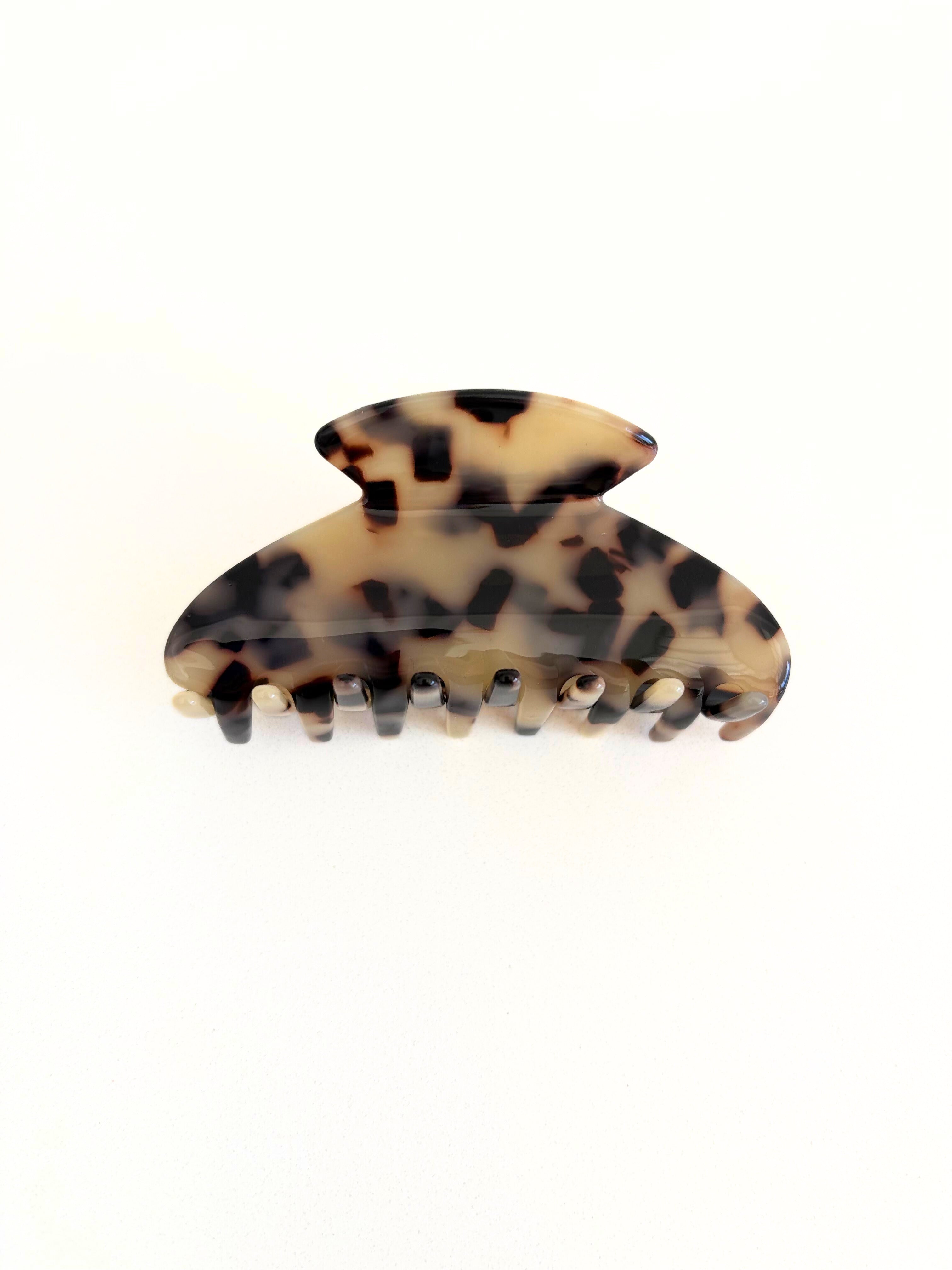 Hair Claw in Tortoiseshell