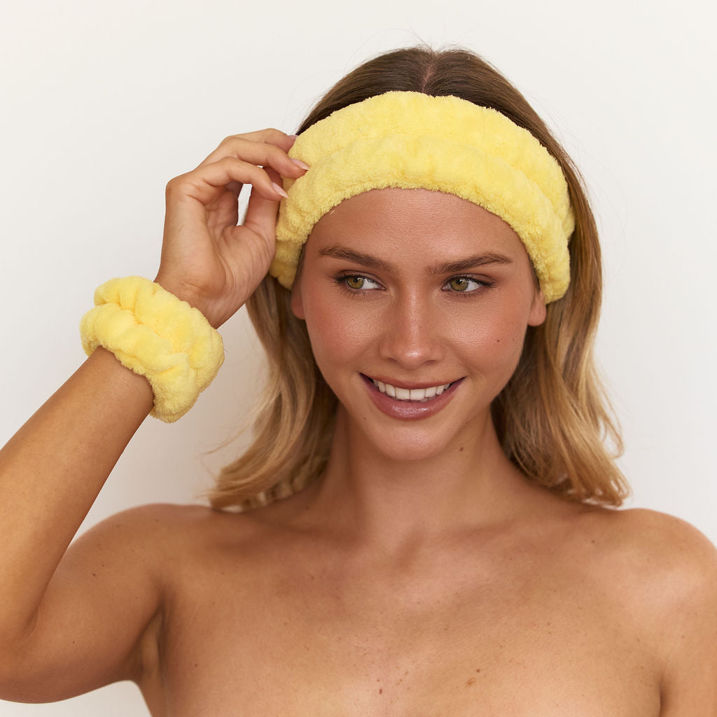 Splash Proof Cleansing Set in Yellow