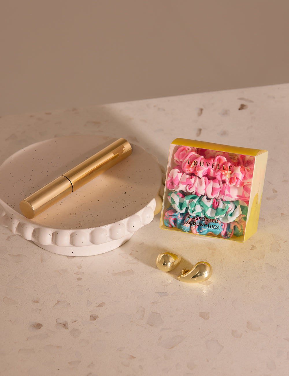 Lovelle-lifestyle-scrunchies-2.jpg